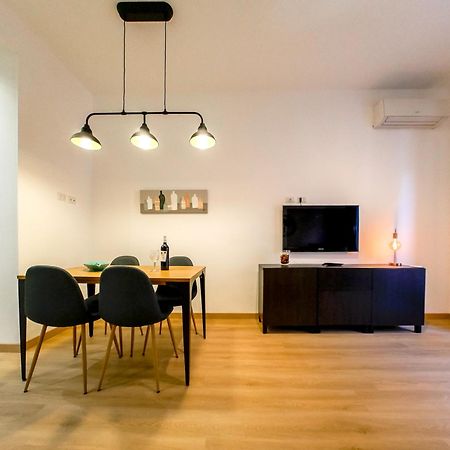 Chic Modern 2-Bedroom Near Metro 罗马 外观 照片