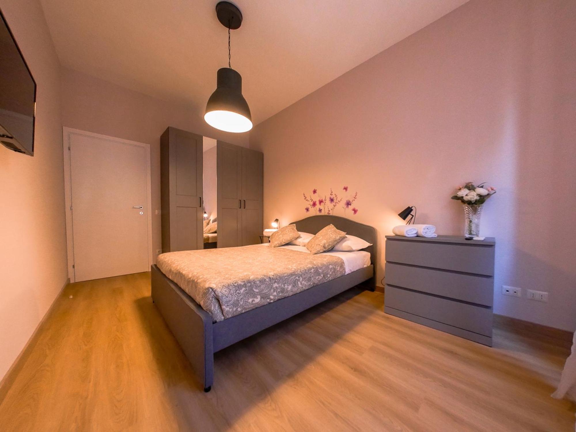Chic Modern 2-Bedroom Near Metro 罗马 外观 照片