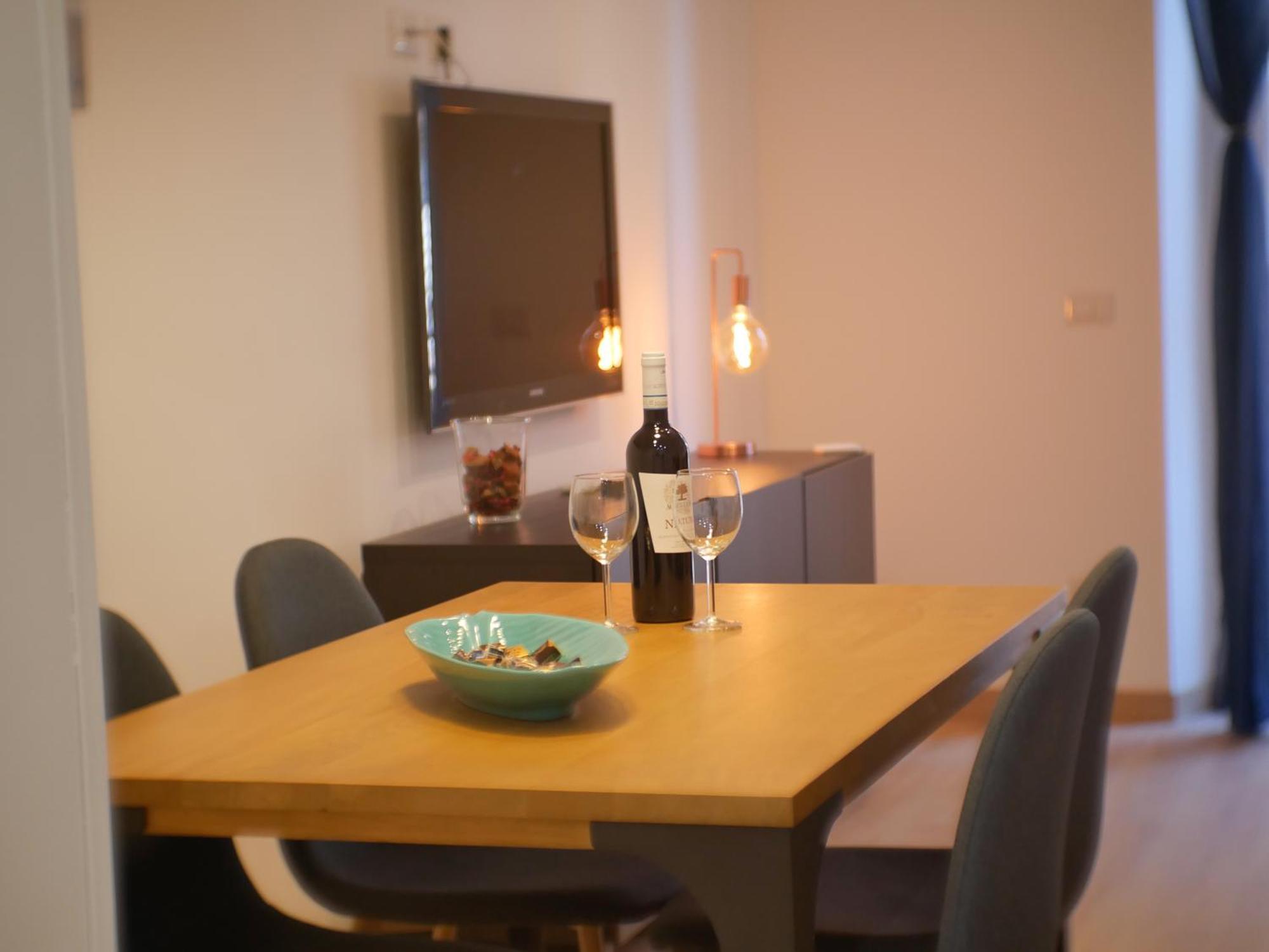 Chic Modern 2-Bedroom Near Metro 罗马 外观 照片