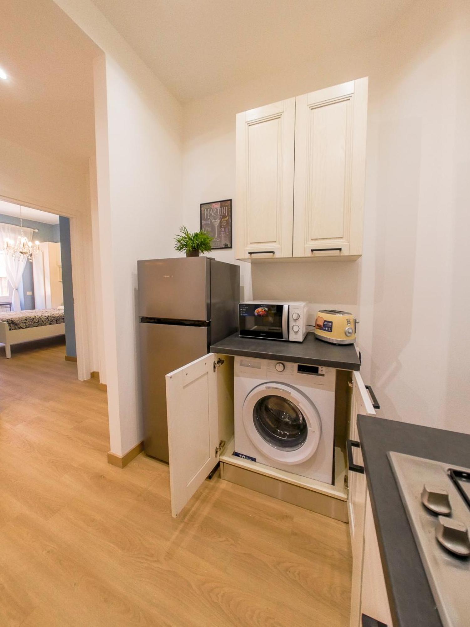 Chic Modern 2-Bedroom Near Metro 罗马 外观 照片